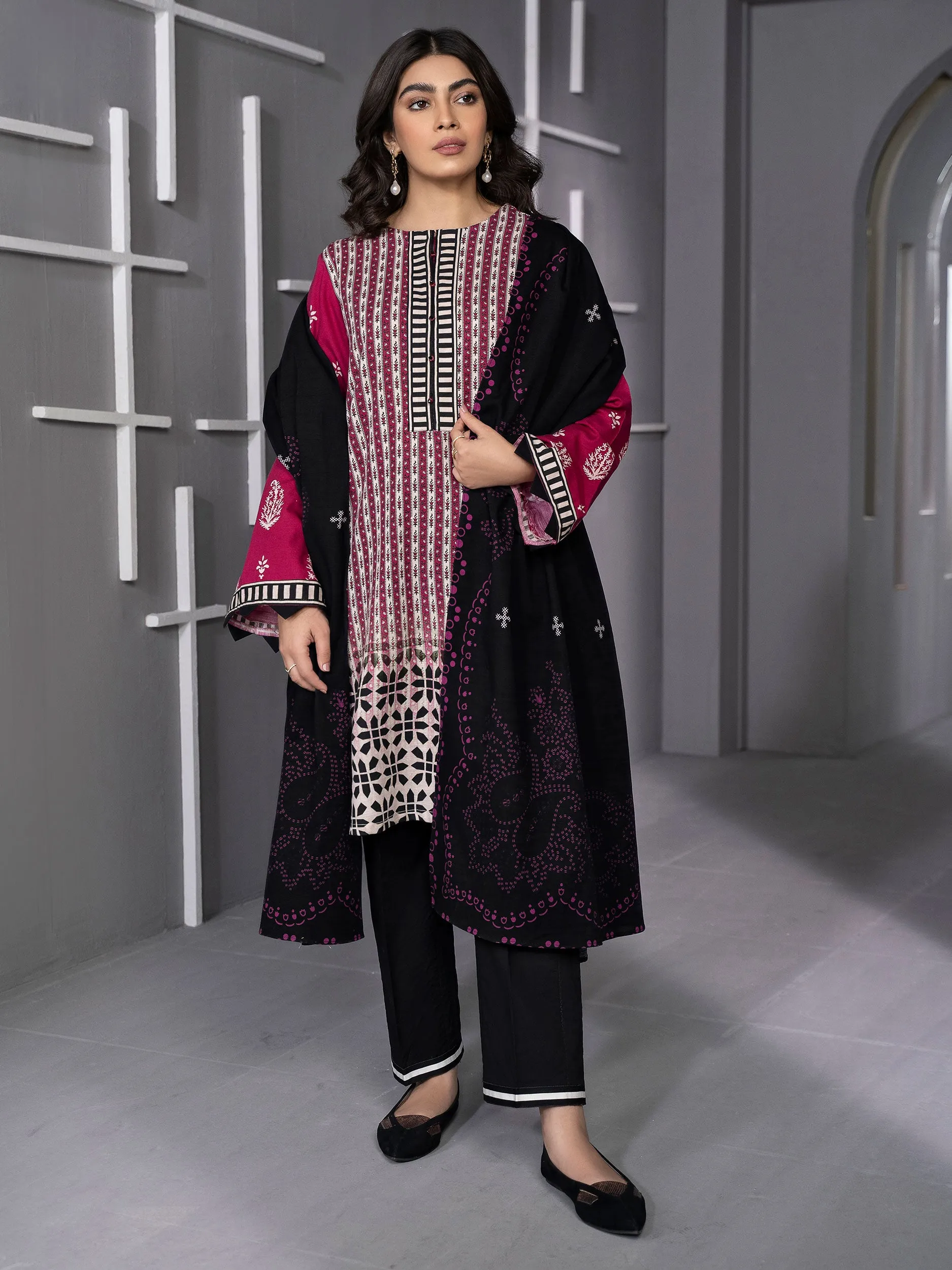 2 Piece Khaddar Suit-Printed (Unstitched)