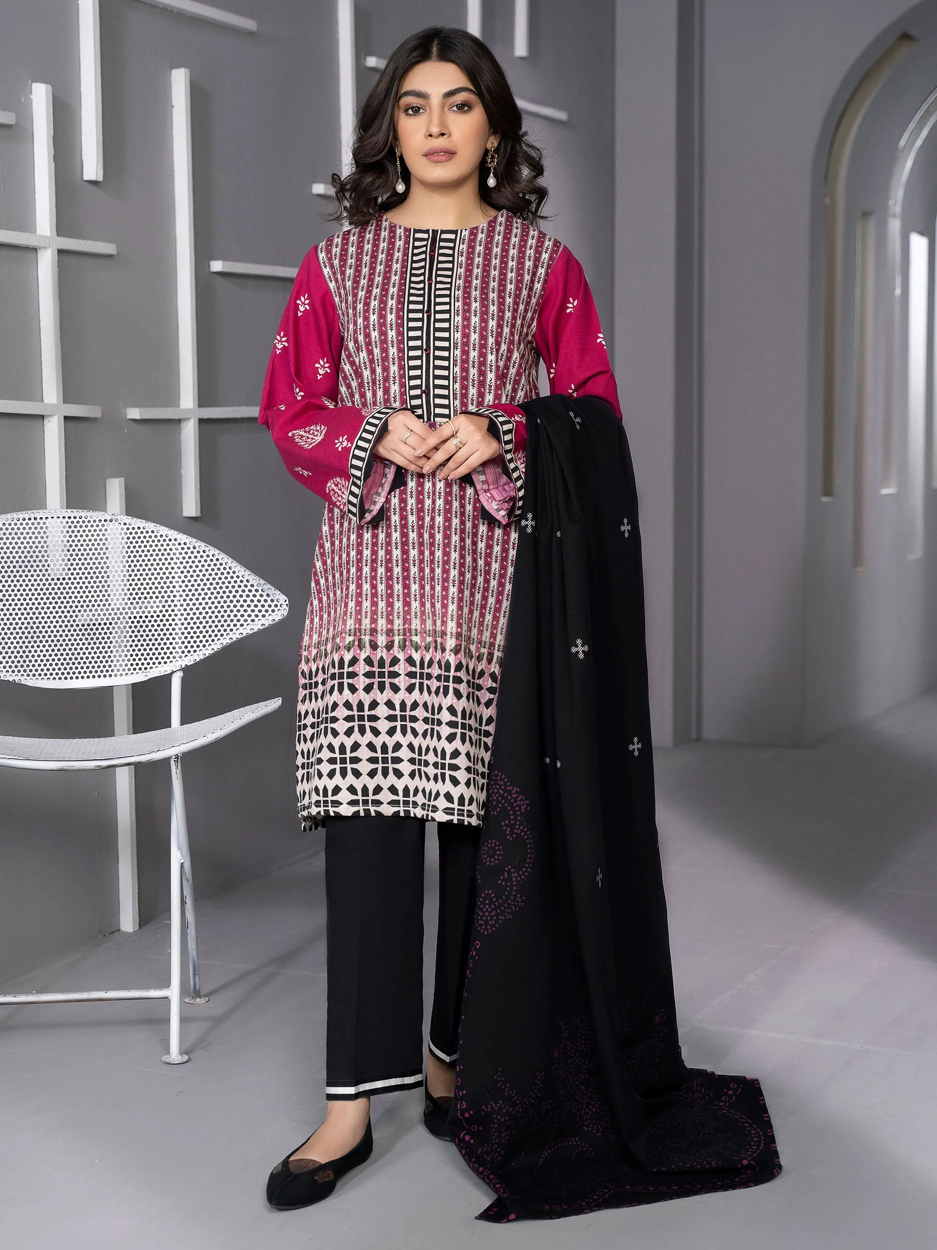 2 Piece Khaddar Suit-Printed (Unstitched)