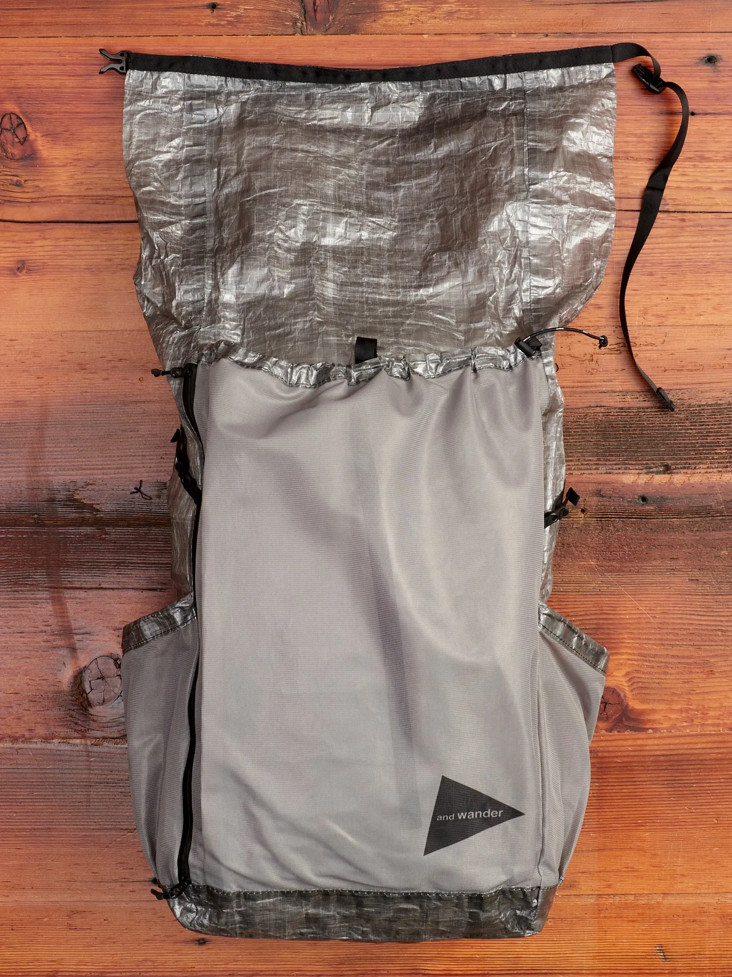 25L Dyneema Backpack in Charcoal