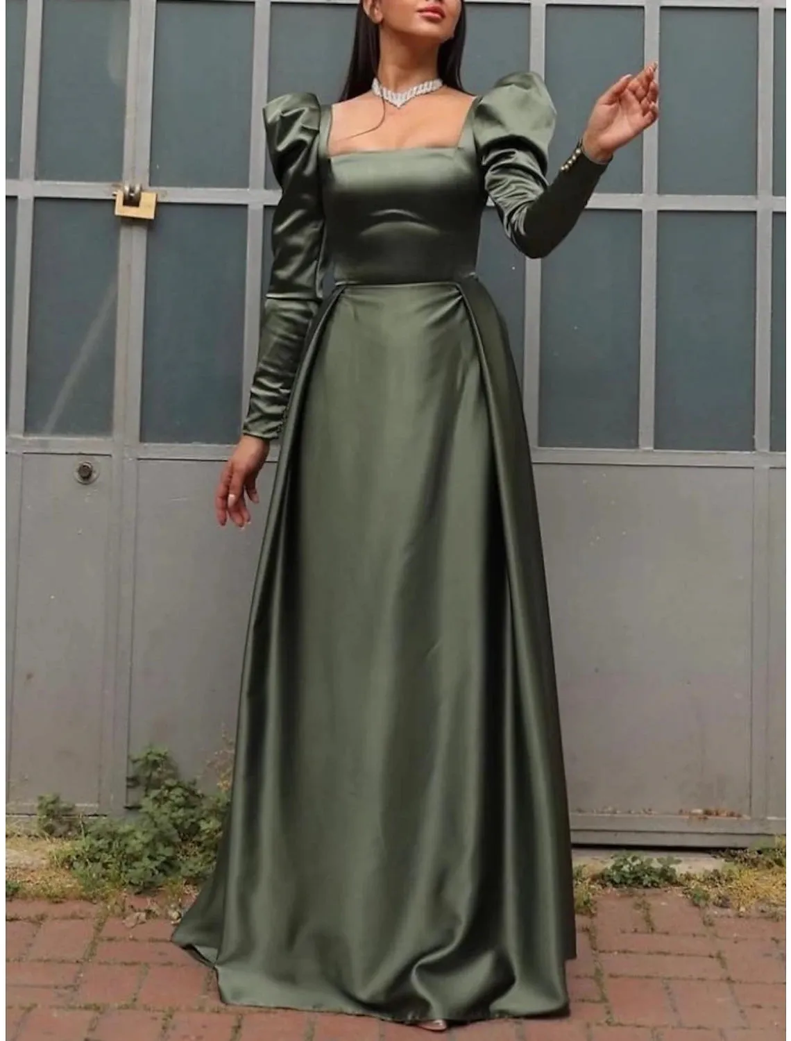 A-Line Evening Gown Elegant Dress Formal Formal Red Green Dress Sweep / Brush Train Long Sleeve Square Neck Satin with Pleats Ruched