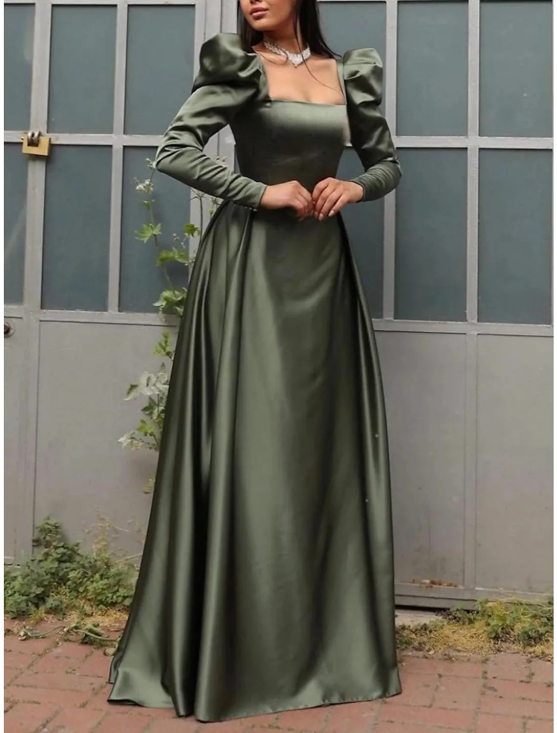 A-Line Evening Gown Elegant Dress Formal Formal Red Green Dress Sweep / Brush Train Long Sleeve Square Neck Satin with Pleats Ruched