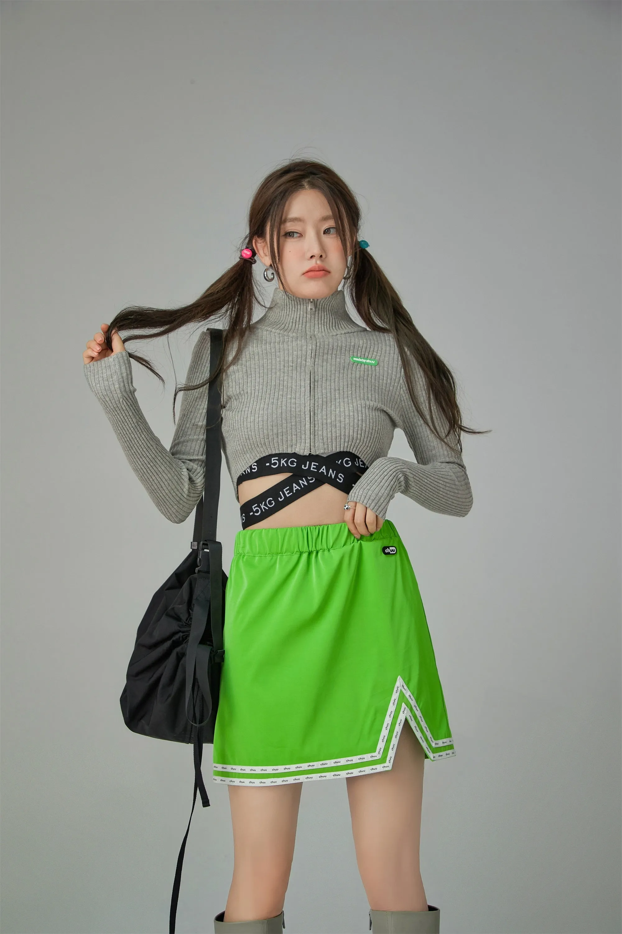 Chuu Girl Slim Crop Cardigan