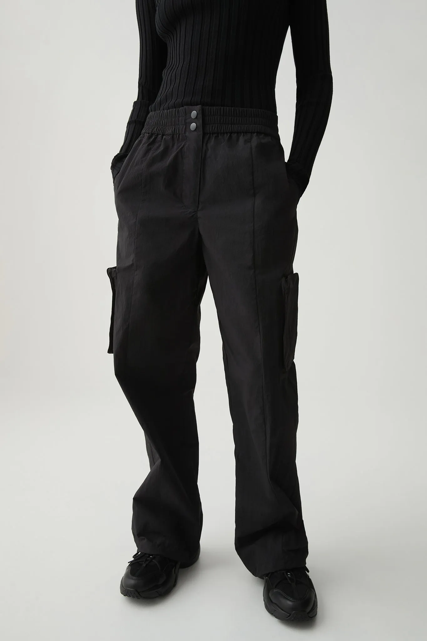 Elasticated Parachute Pant 511