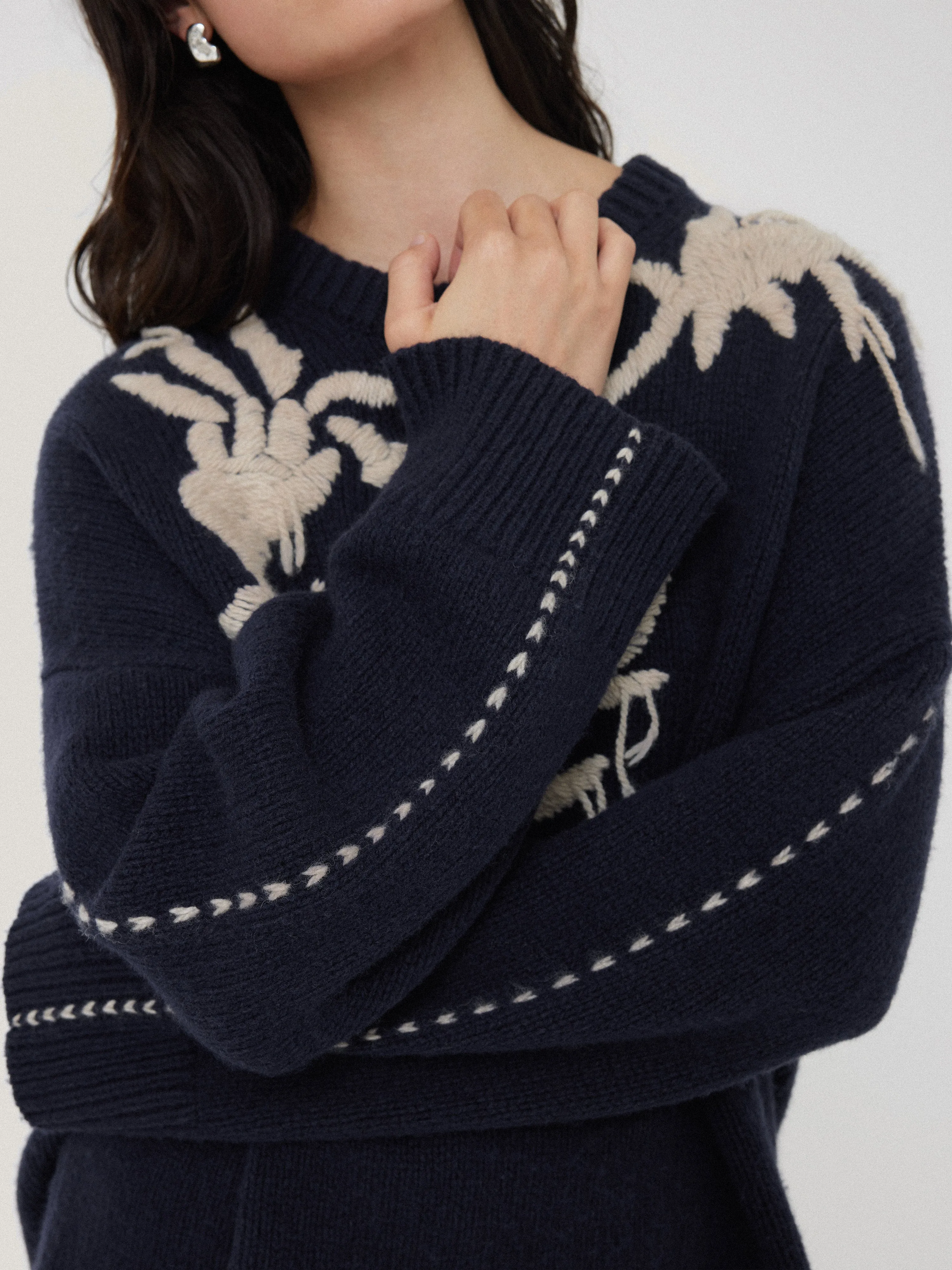 Embroidered Knitted Jumper | Navy