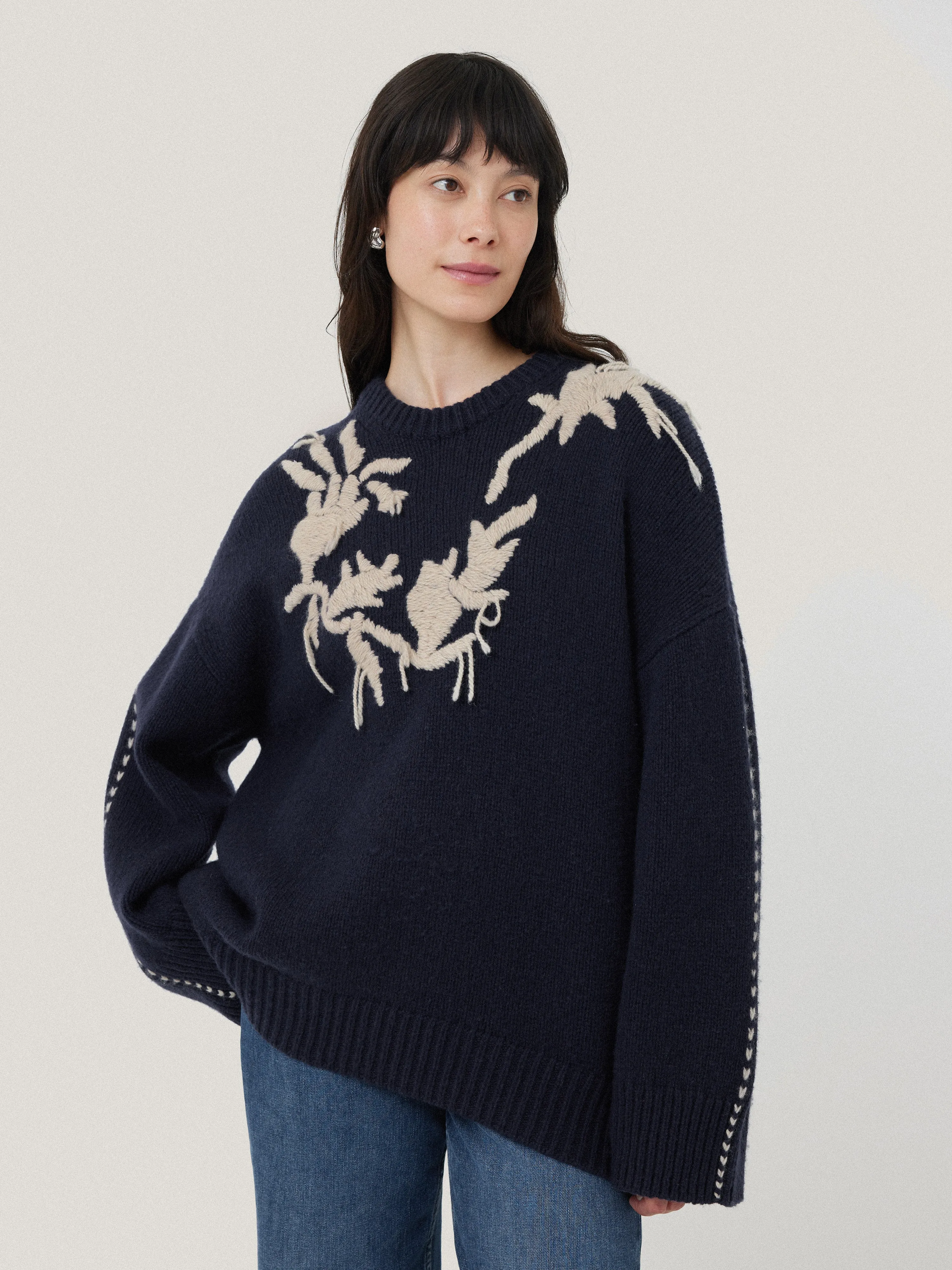 Embroidered Knitted Jumper | Navy