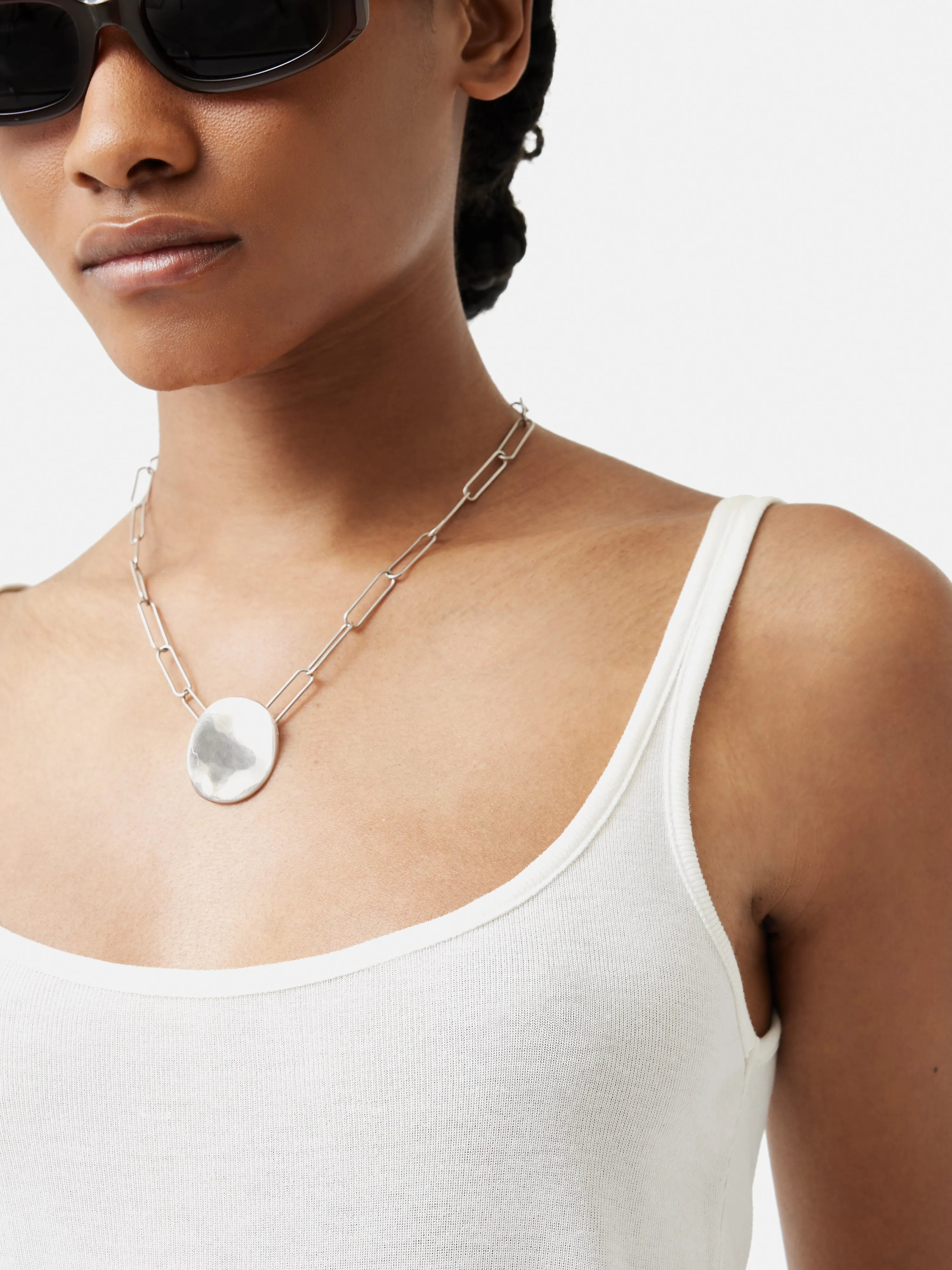 Hammered Disc Pendant | Silver