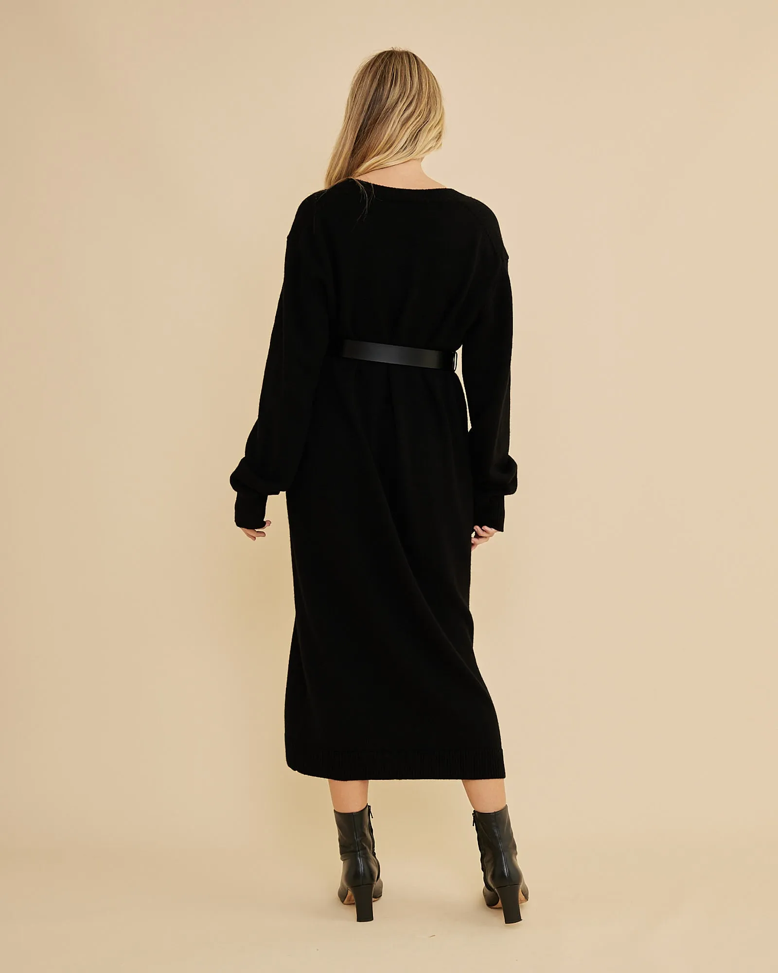 Noir V-Neck Knit Maxi Dress