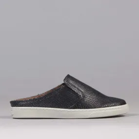 Slip-on sneakers with Removable Footbed in Black - 12584