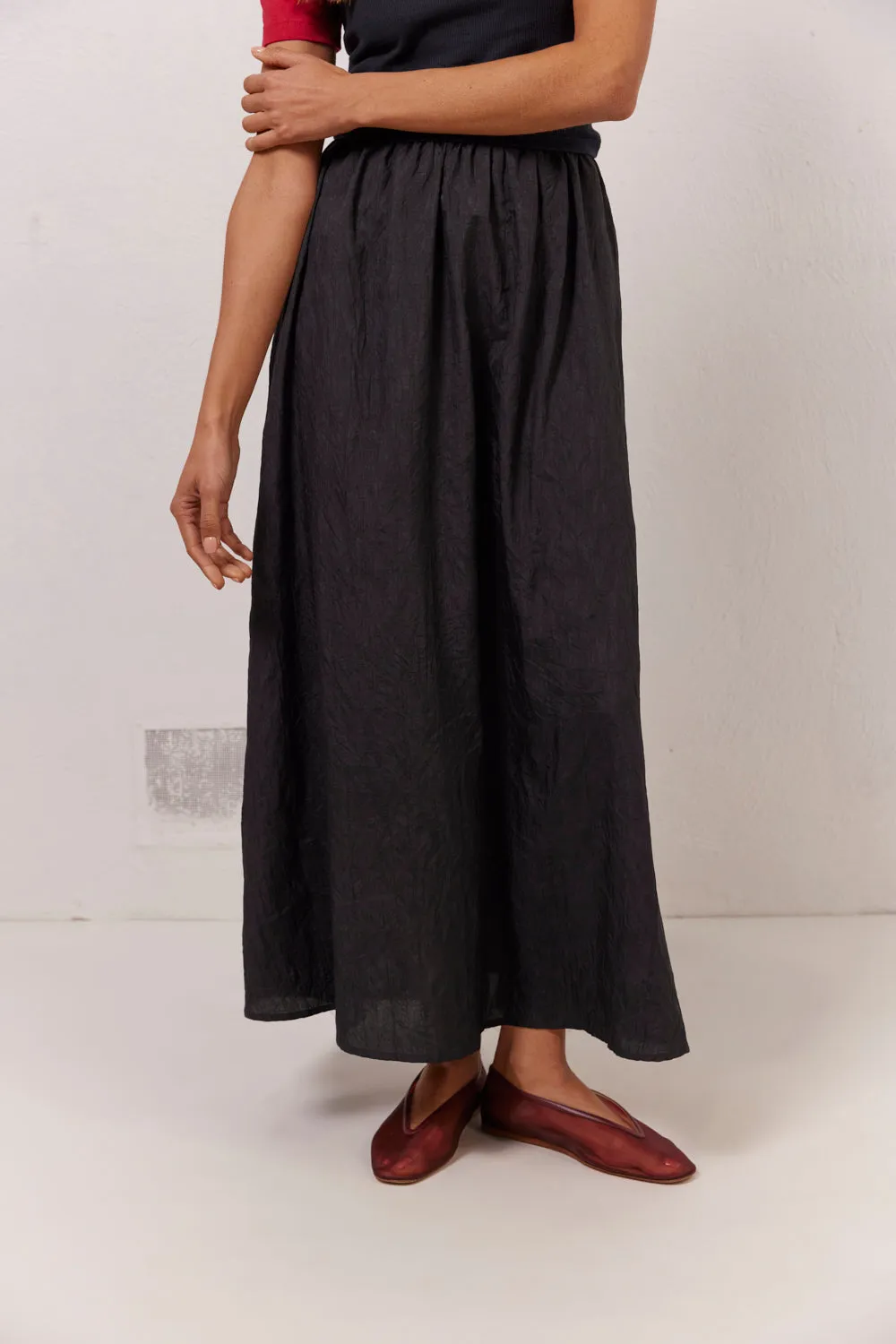 Solara Midi Skirt Black