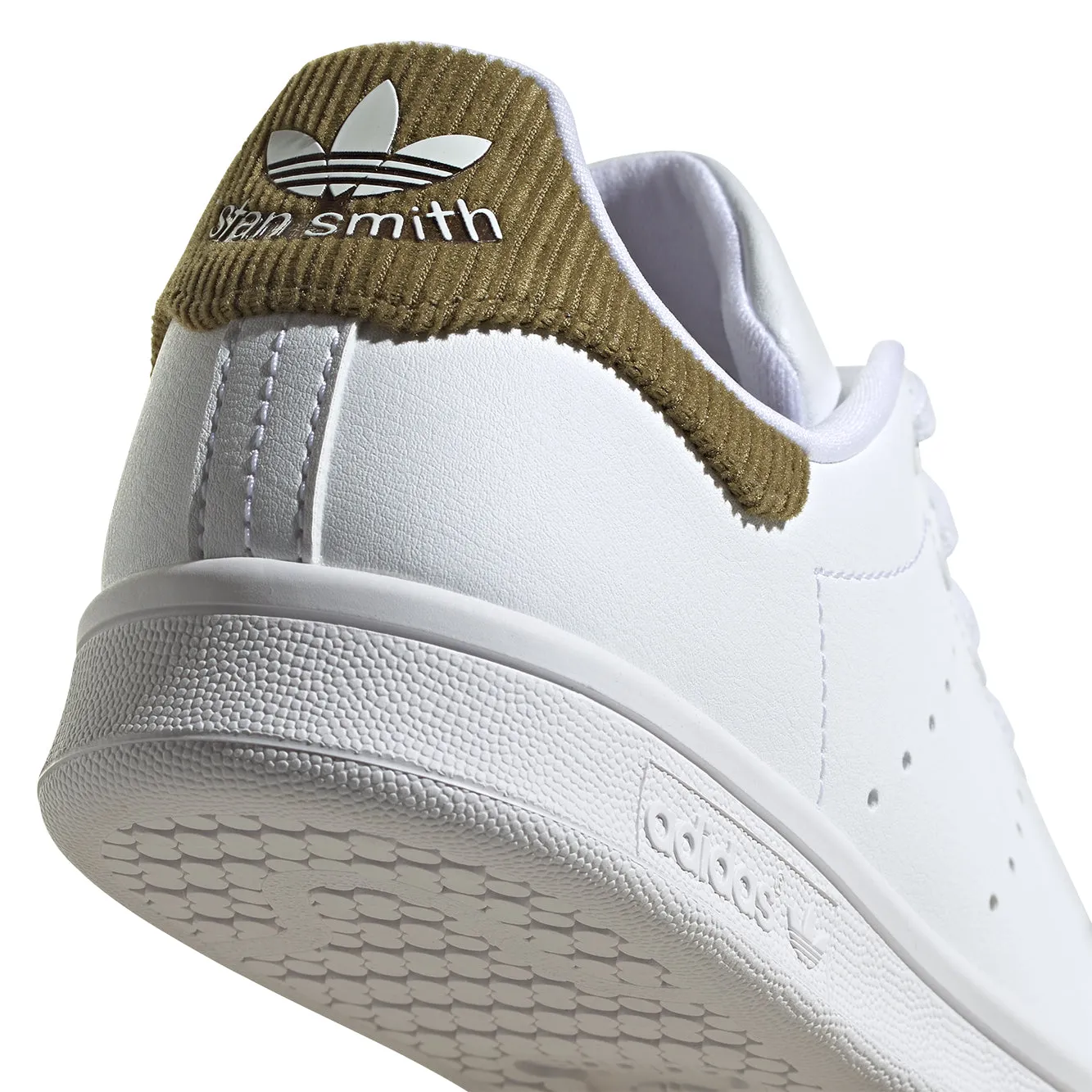 STAN SMITH J