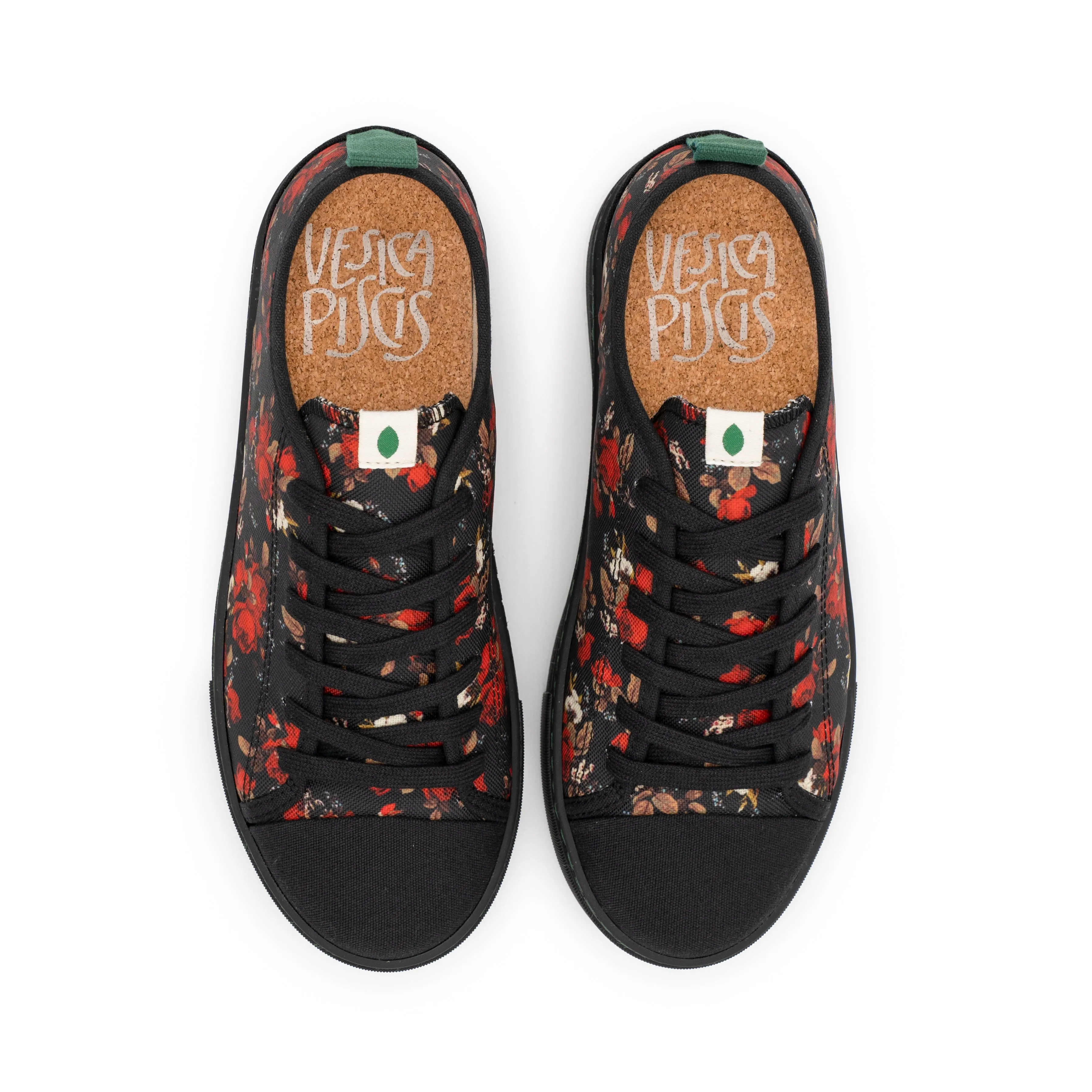 Vegan sneaker roses black MOB003